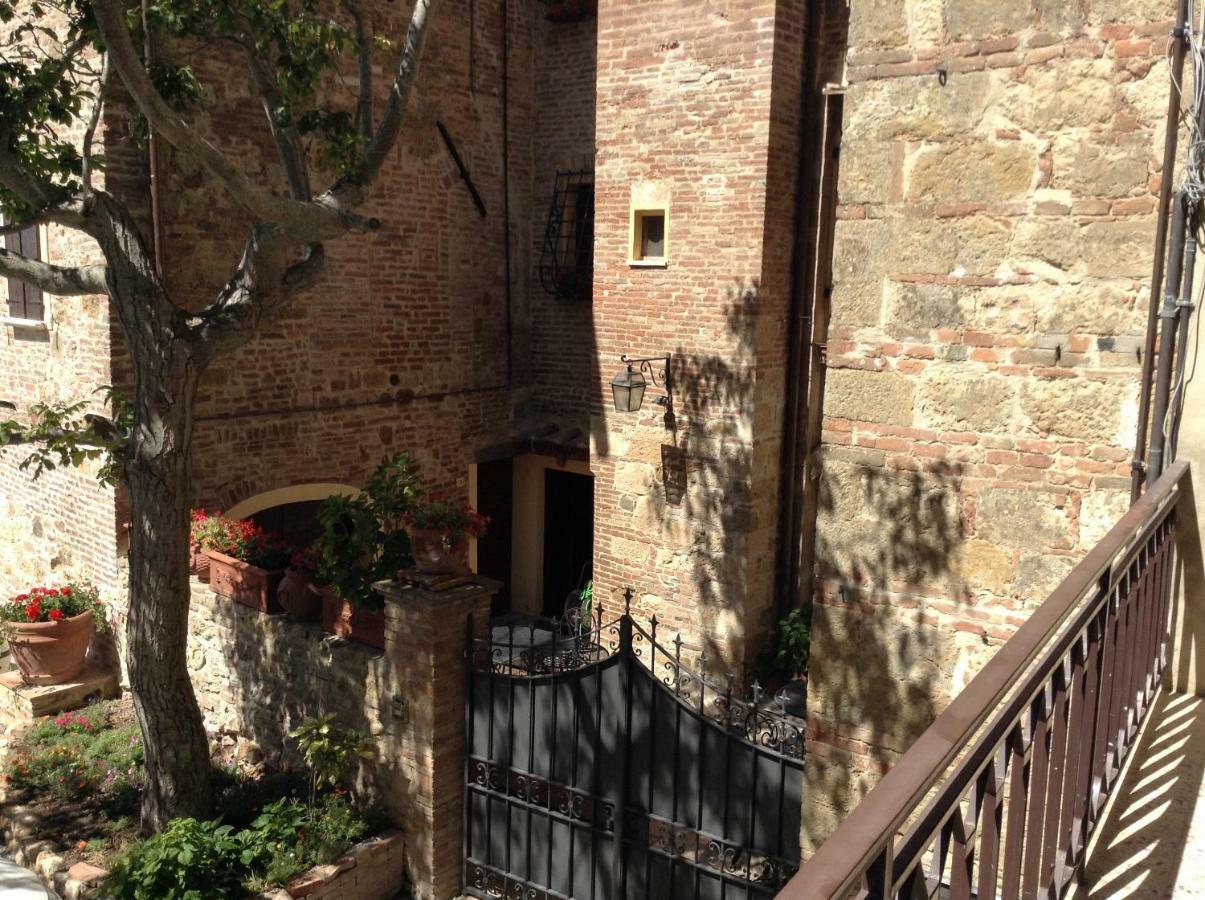 Luxury Apartment Piazza Grande Montepulciano Stazione Buitenkant foto